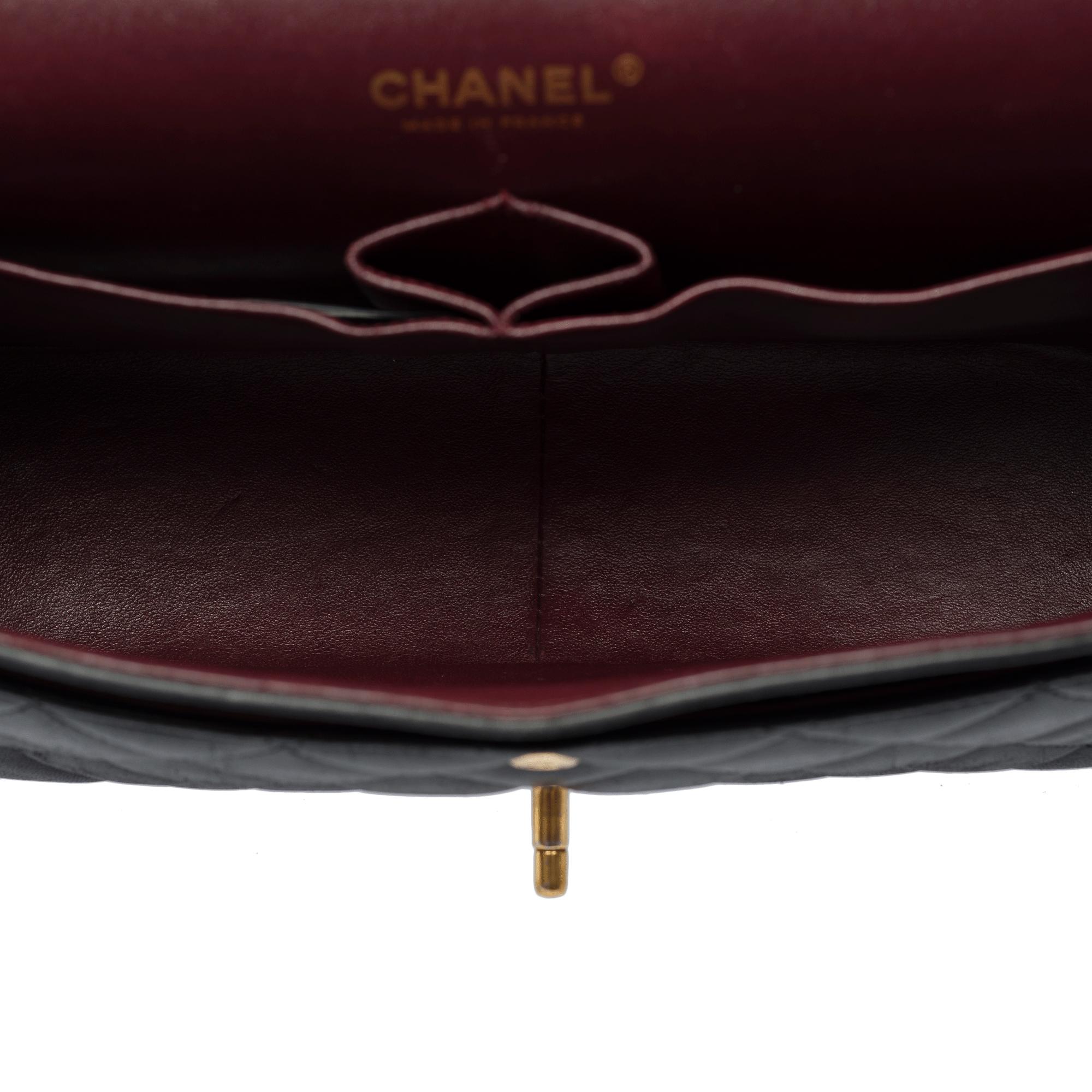 Chanel Timeless Jumbo double flap shoulder bag in black quilted lambskin , GHW For Sale 4