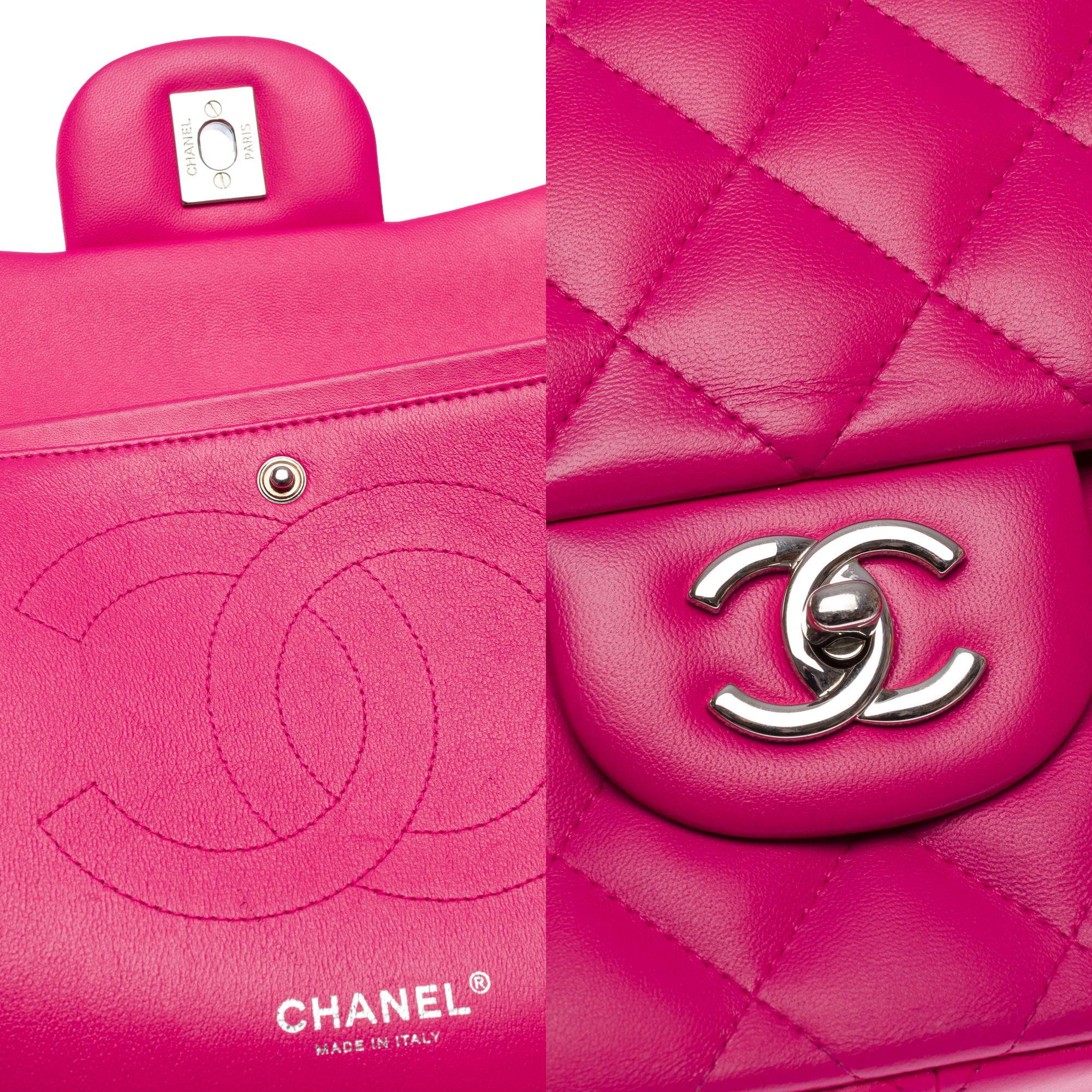 Chanel Timeless Jumbo double flap shoulder bag in quilted Pink leather , PHW For Sale 3
