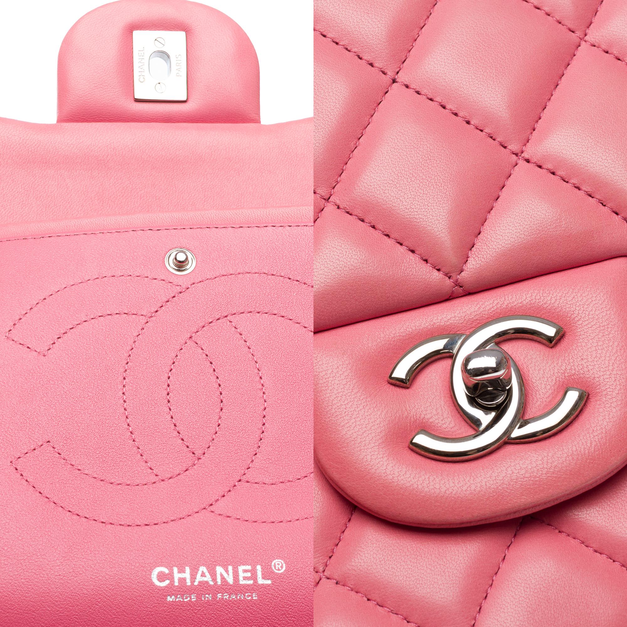 Chanel Timeless Jumbo double flap shoulder bag in quilted Pink leather , PHW For Sale 4