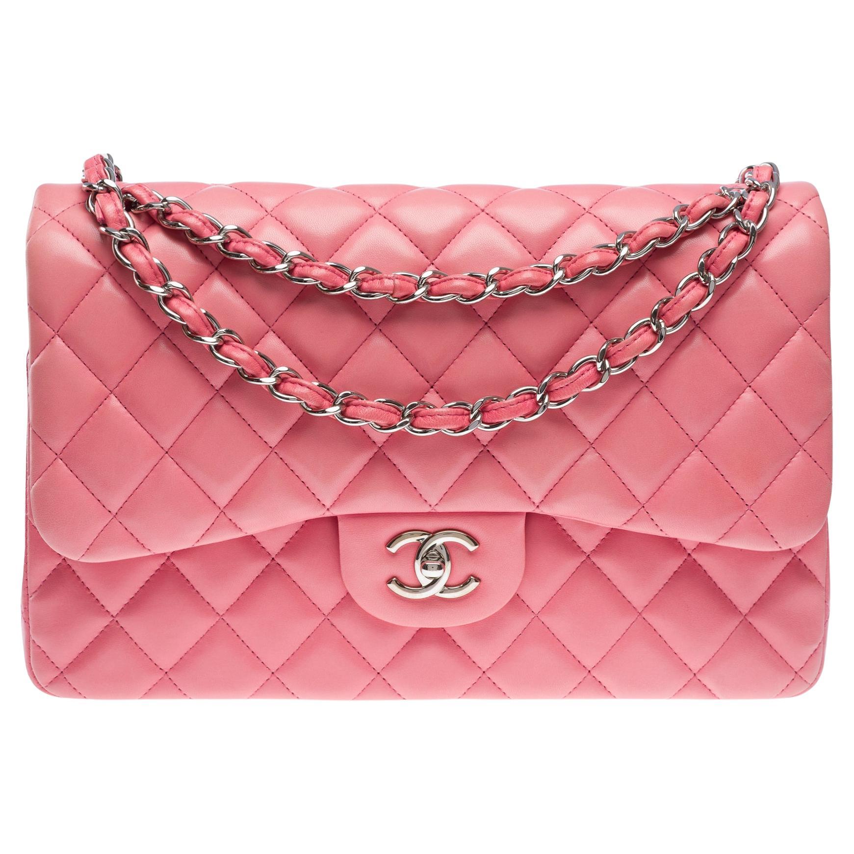 Chanel Timeless Jumbo double flap shoulder bag in quilted Pink leather , PHW For Sale
