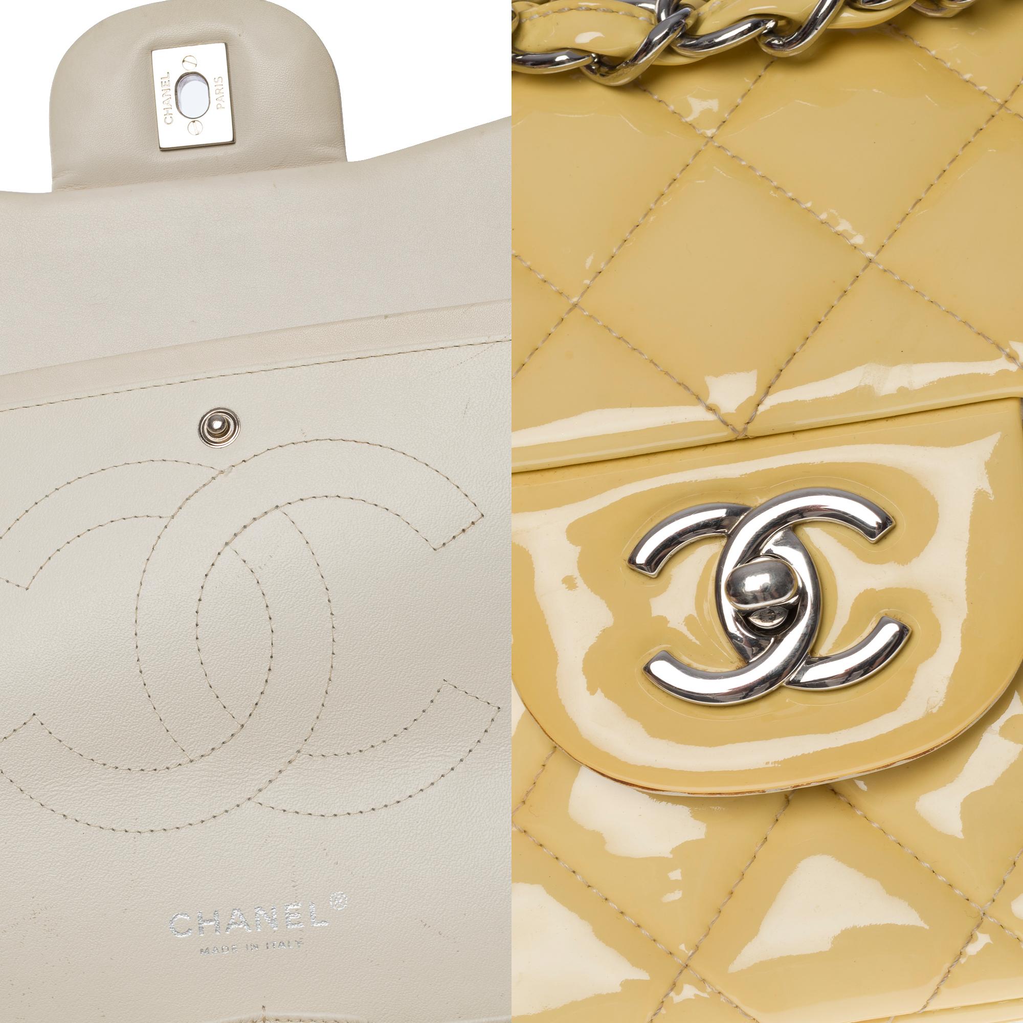 Chanel Timeless Jumbo double flap shoulder bag in yellow patent leather, SHW 1