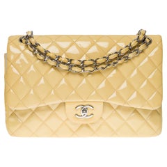 Chanel Timeless Jumbo double flap shoulder bag in yellow patent leather, SHW