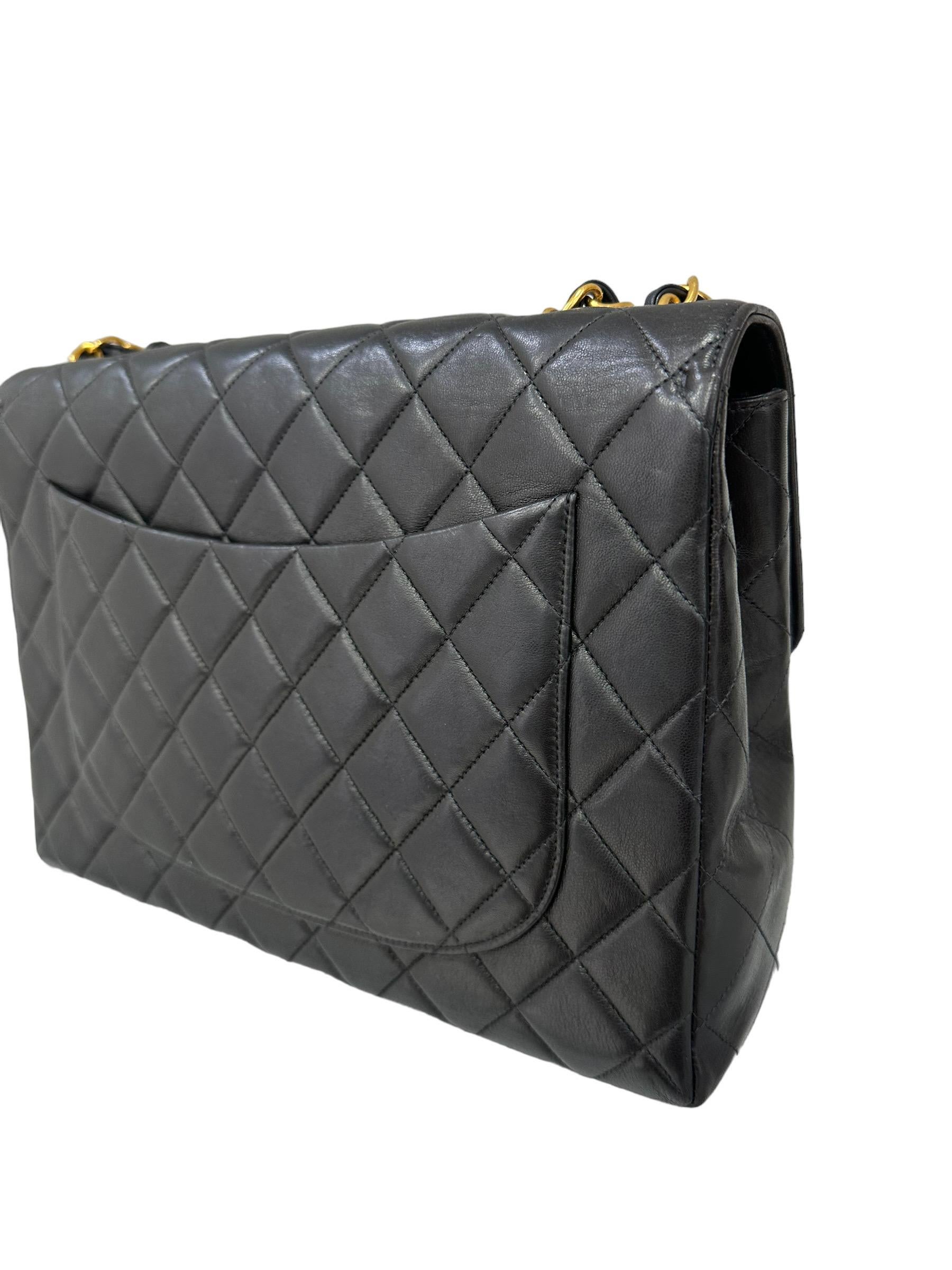 Borsa A Tracolla Chanel Timeless Jumbo Flap Vintage Nera For Sale 5