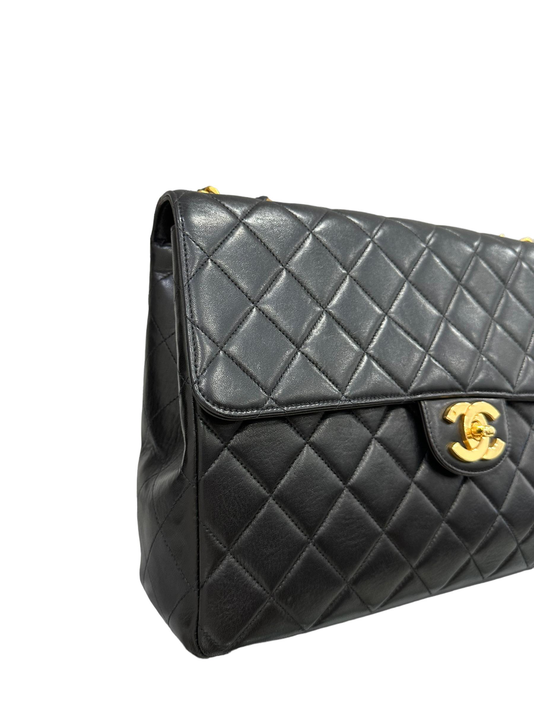 Borsa A Tracolla Chanel Timeless Jumbo Flap Vintage Nera im Zustand „Gut“ in Torre Del Greco, IT
