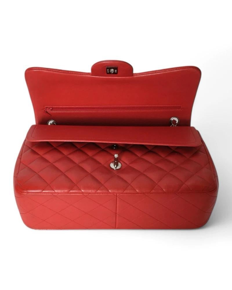 Chanel Timeless Jumbo Rossa in vendita 15