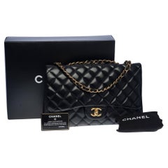 Chanel Timeless Jumbo shoulder Flap bag in black quilted lambskin, GHW