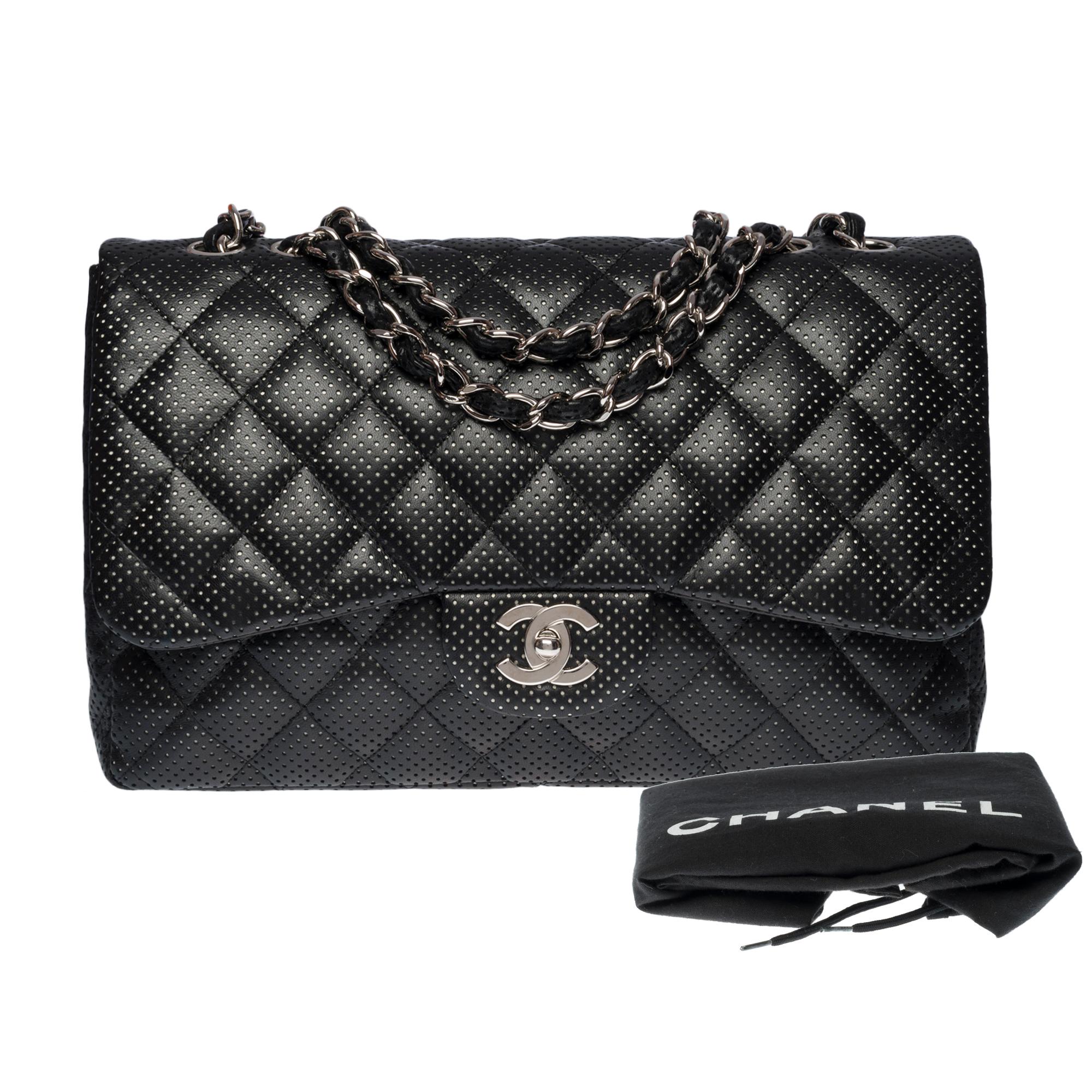 Chanel Timeless Jumbo shoulder Flap bag in black quilted perforated leather, SHW 4