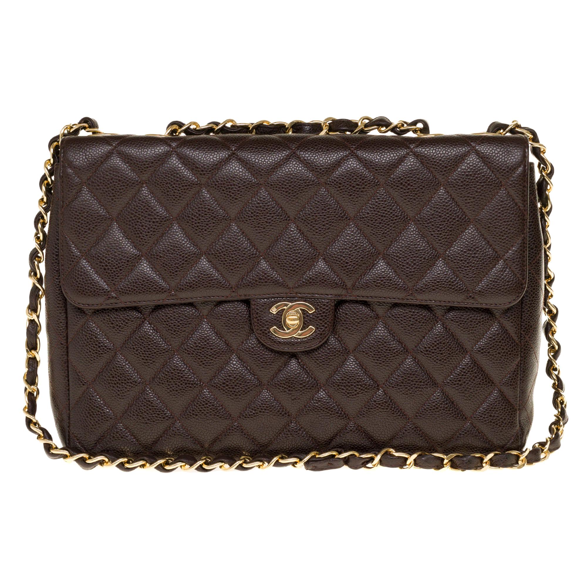 Chanel Timeless Jumbo single flap handbag in brown quilted caviar leather, GHW