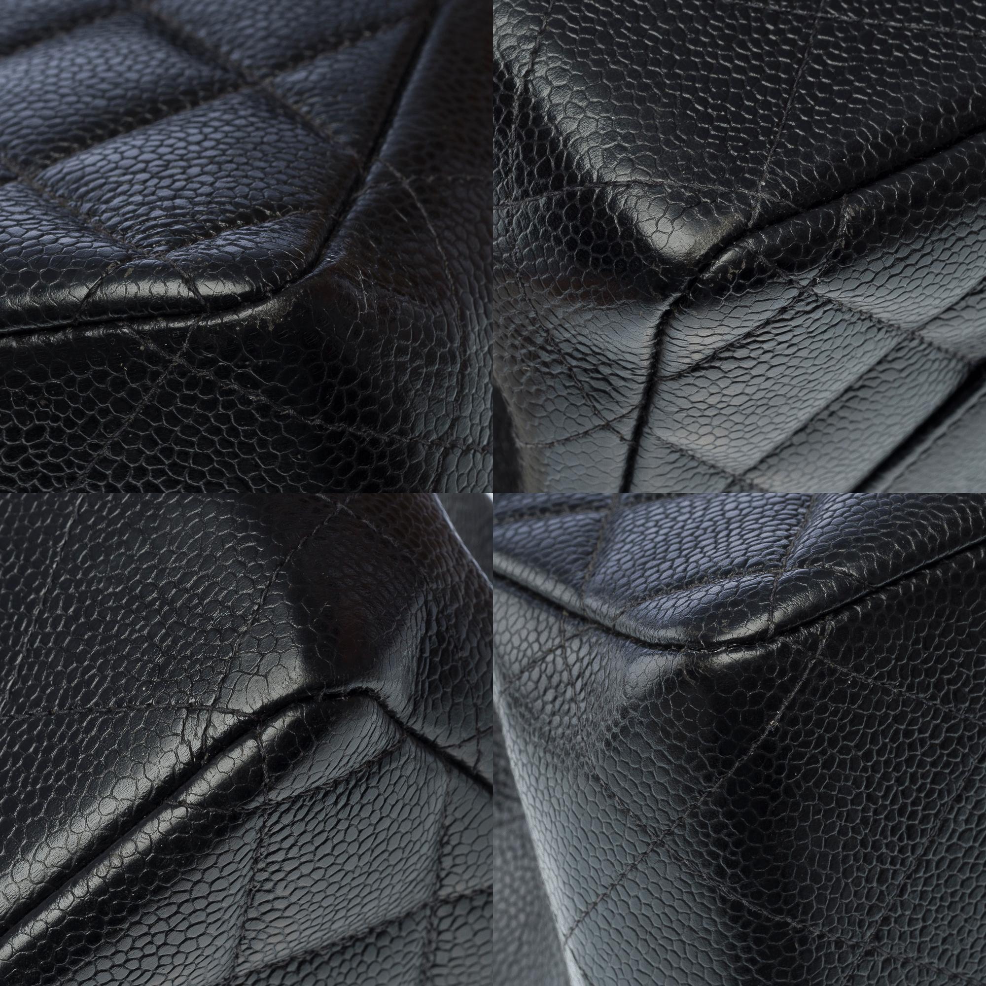 Chanel Timeless Jumbo single flap shoulder bag in black caviar leather, GHW For Sale 6
