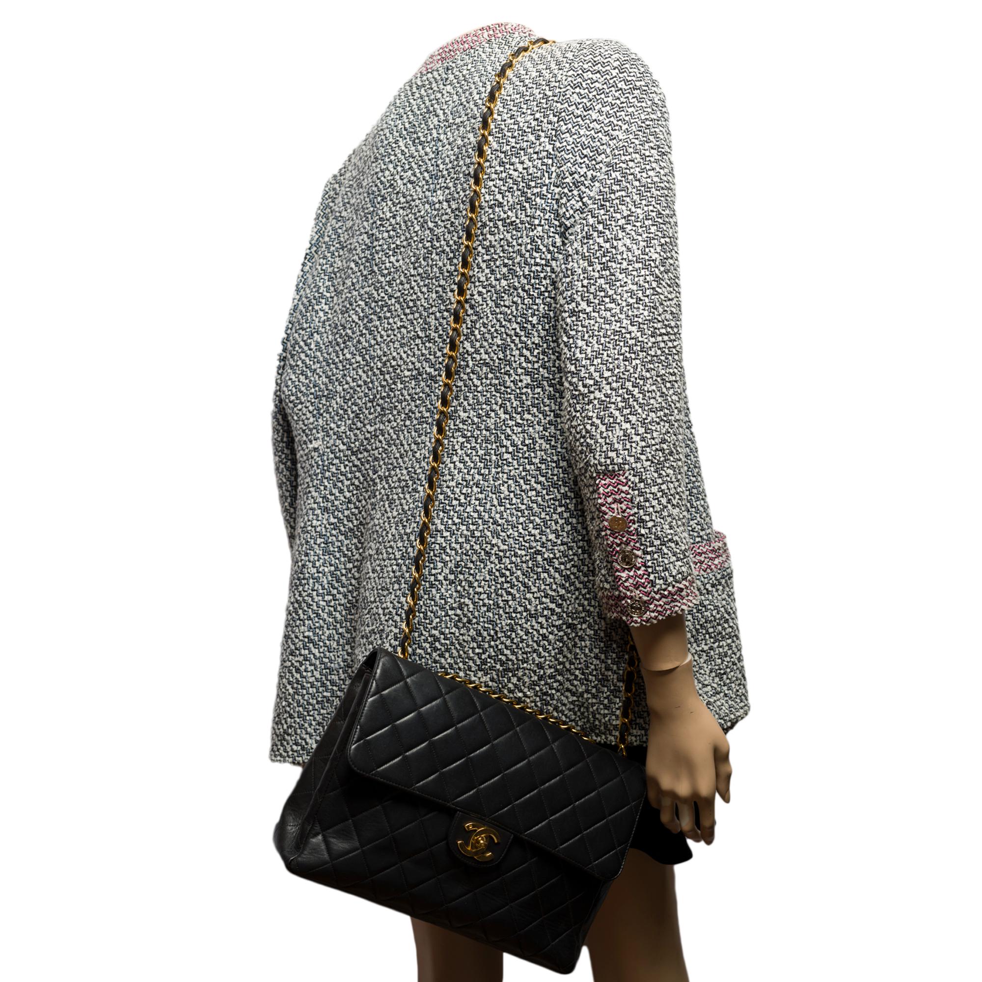 Chanel Timeless Jumbo single flap shoulder bag in black quilted lambskin, GHW For Sale 6