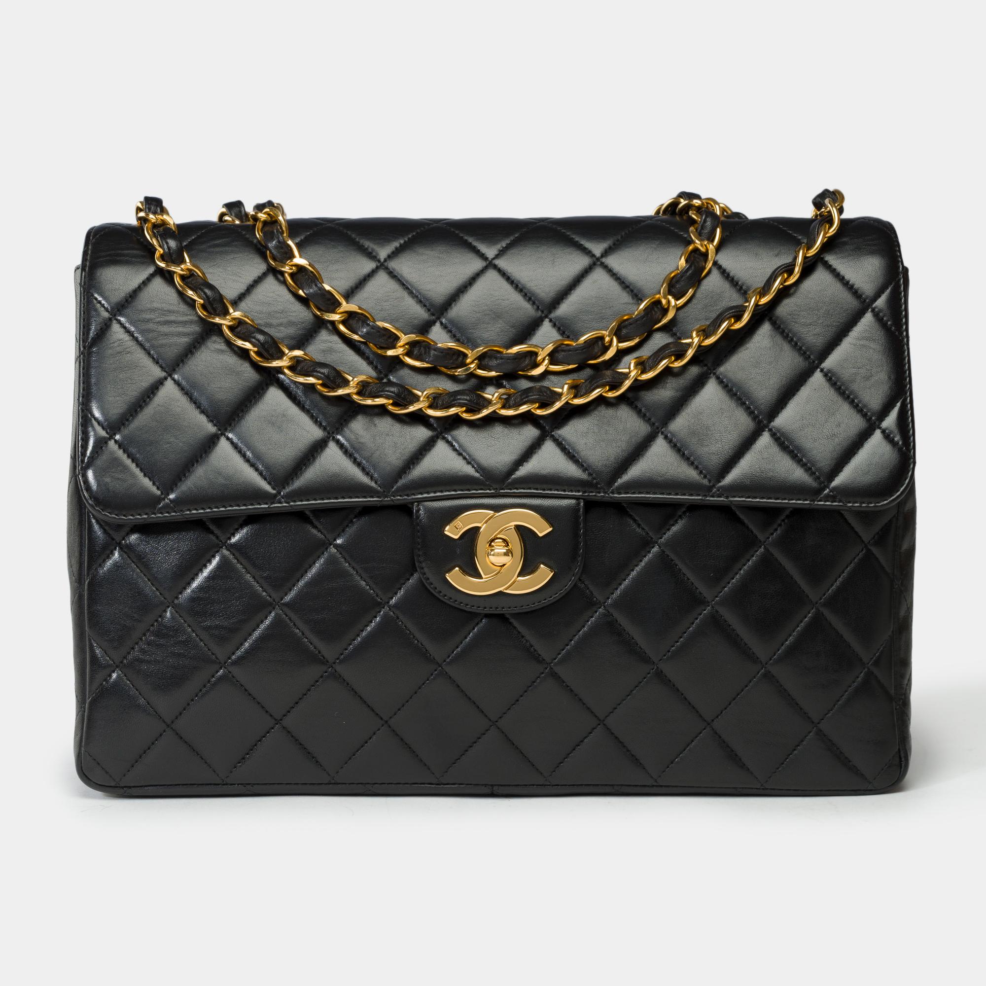 Black Chanel Timeless Jumbo single flap shoulder bag in black quilted lambskin, GHW