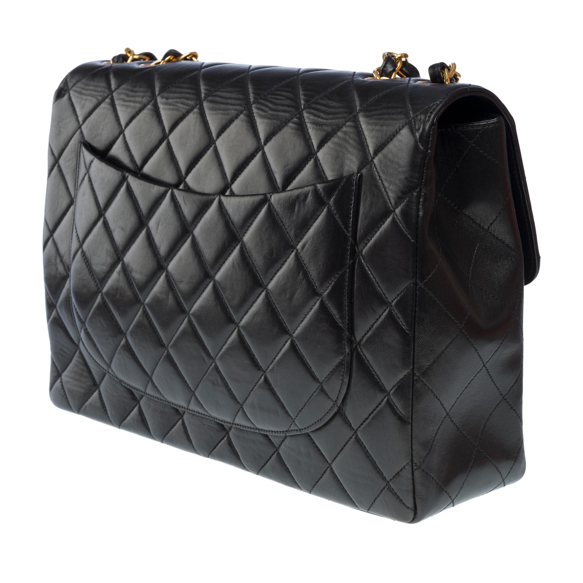 Chanel Timeless Jumbo single flap shoulder bag in black quilted lambskin, GHW 2