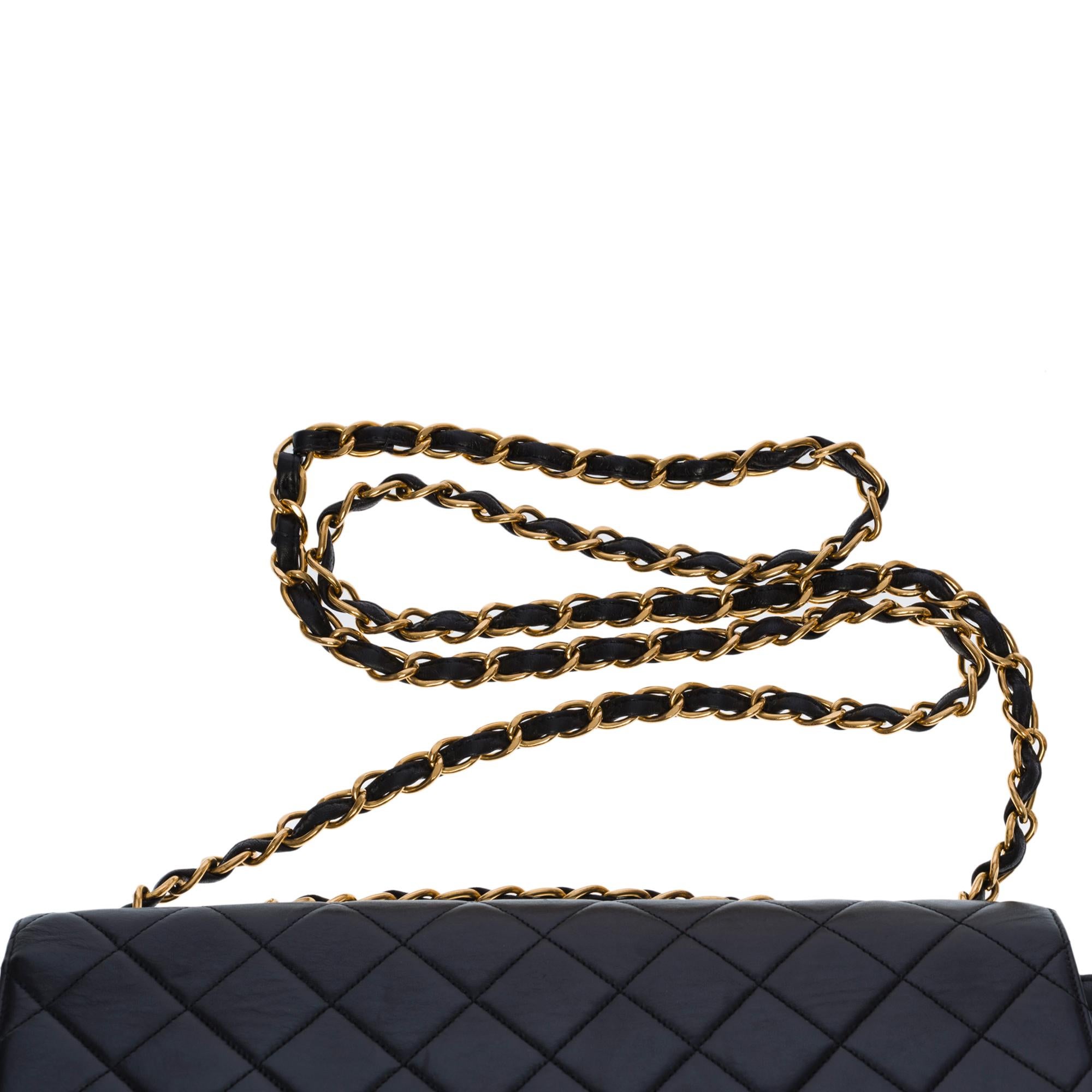 Chanel Timeless Jumbo single flap shoulder bag in black quilted lambskin, GHW For Sale 1