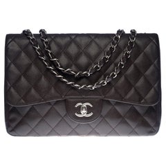 Chanel Timeless Jumbo single flap shoulder bag in brown caviar leather, SHW