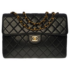 Used Chanel Timeless Jumbo single shoulder flap bag in black quilted lambskin, GHW