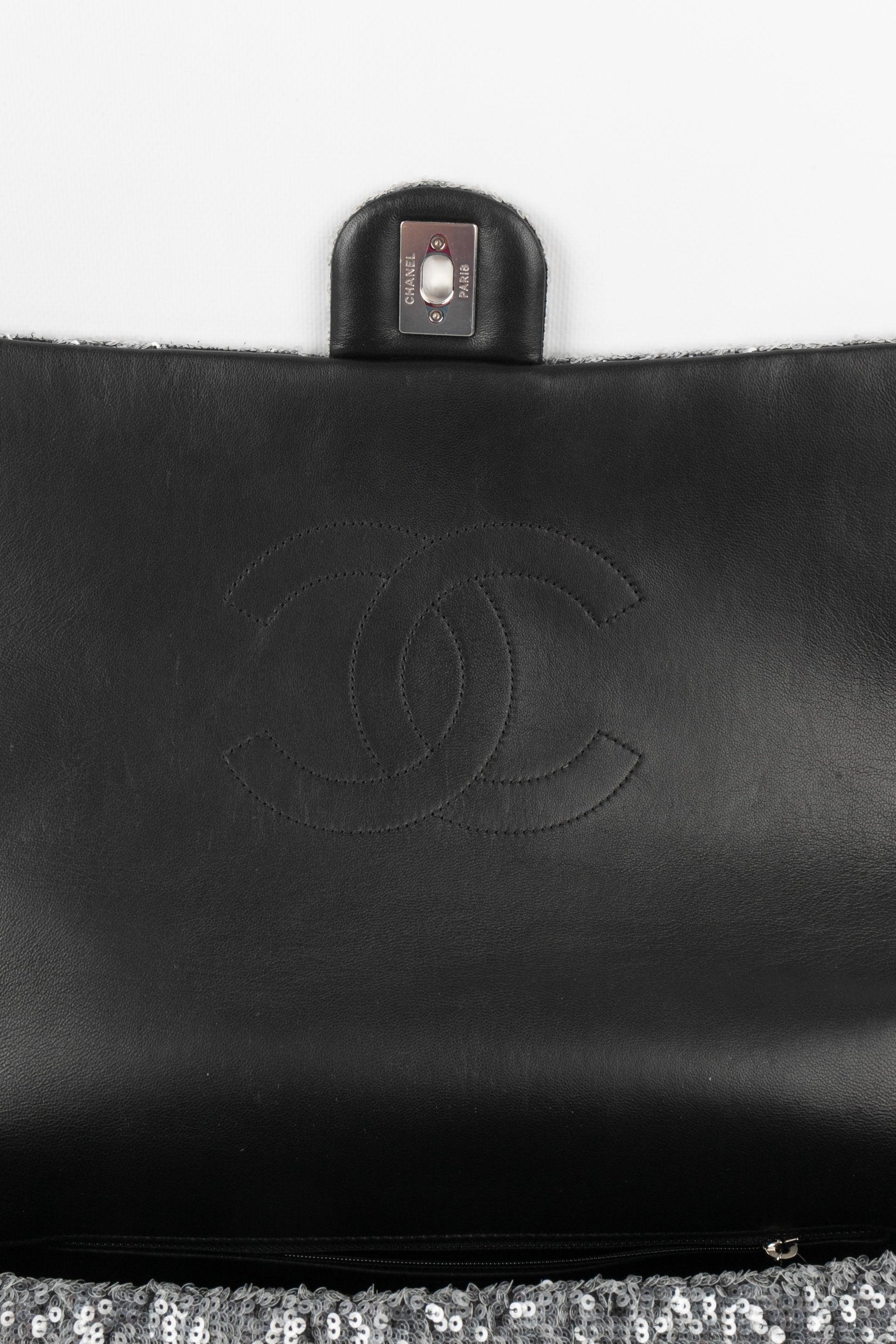 Chanel Timeless Leather Bag with Grey Sequins, Maxi Jumbo 4