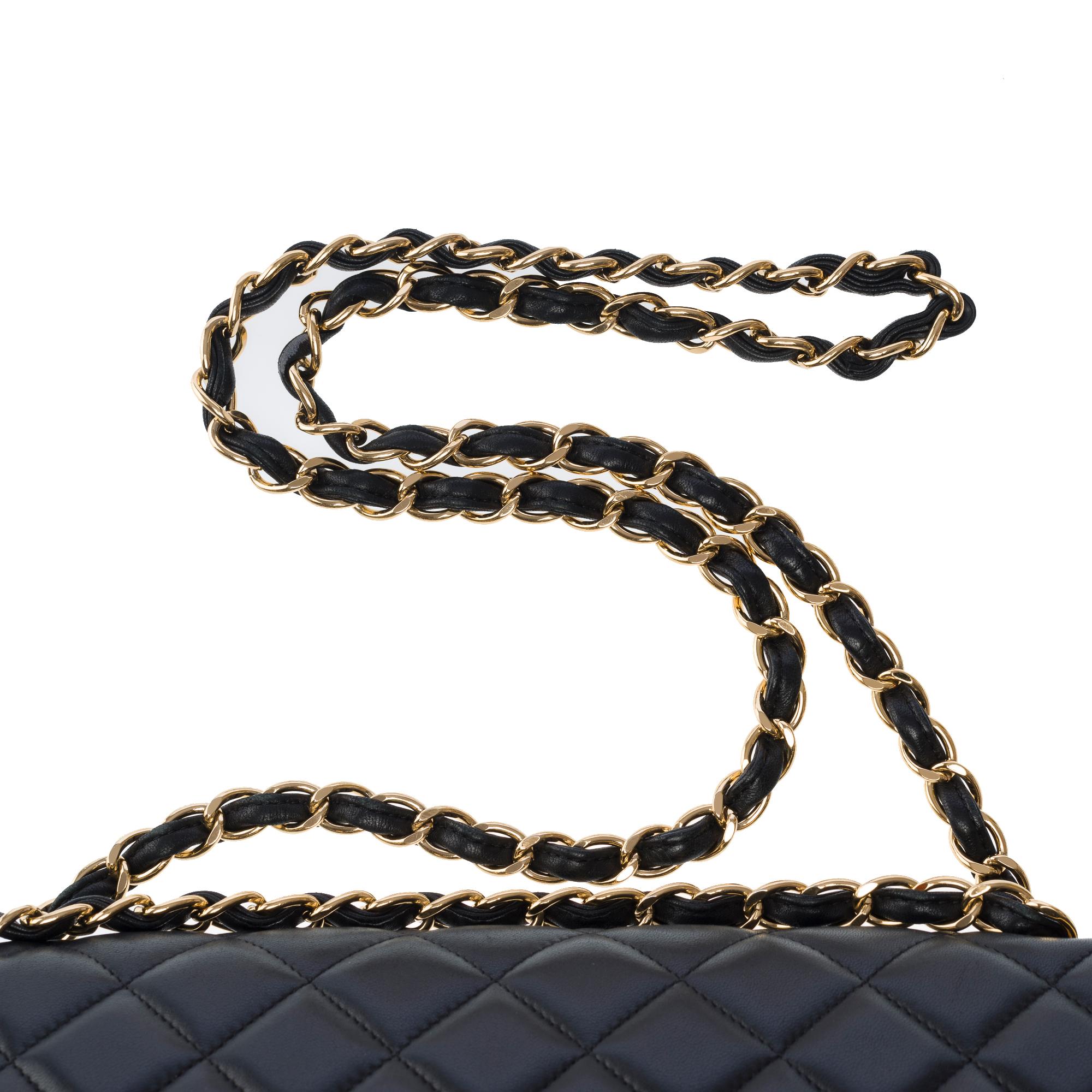 Chanel Timeless Maxi Jumbo double flap shoulder bag in Black quilted lamb, GHW For Sale 6