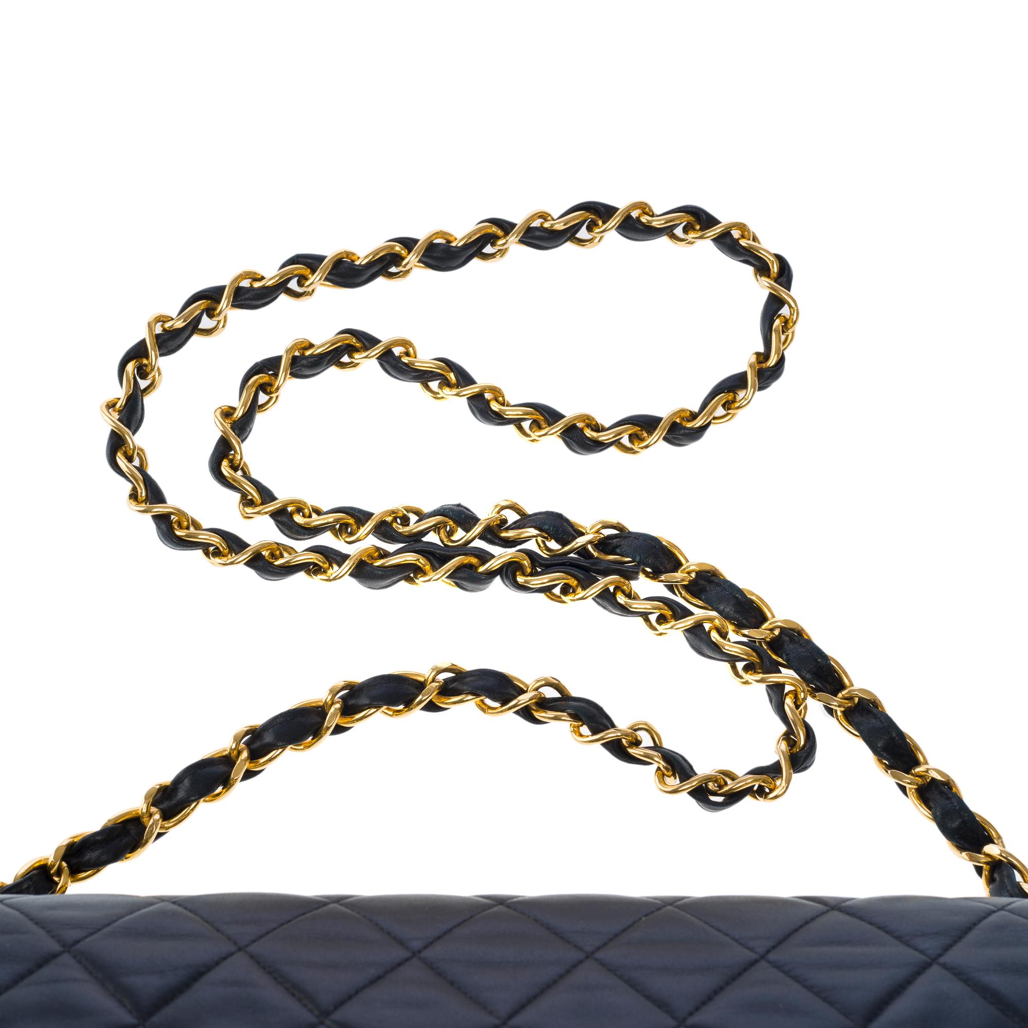 Chanel Timeless Maxi Jumbo Umhängetasche aus schwarzem gestepptem Lammfell mit Klappe, GHW im Angebot 5