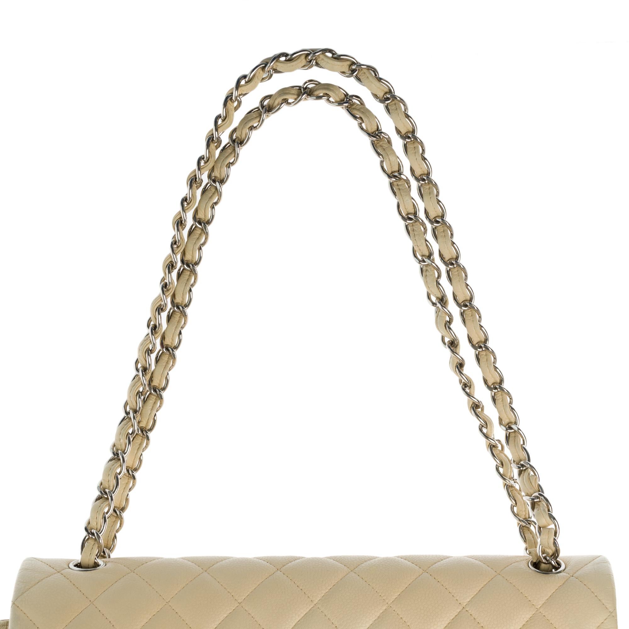 Chanel Timeless Maxi Jumbo shoulder bag in beige quilted caviar leather, SHW 3