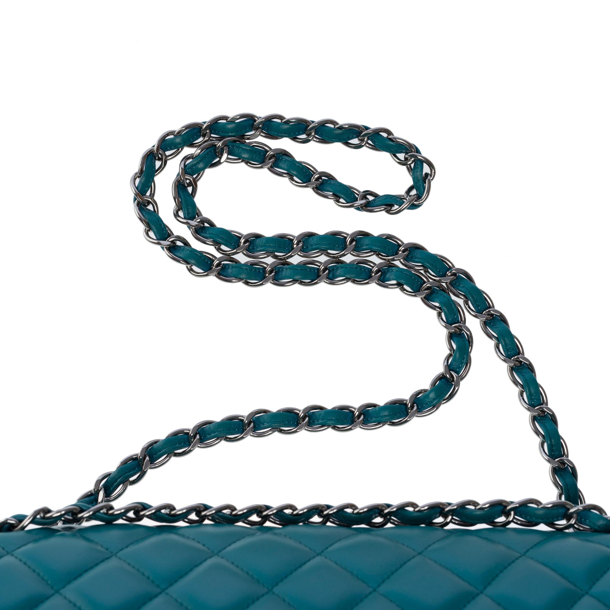 Chanel Timeless Maxi Jumbo shoulder bag in Blue quilted lambskin leather, SHW For Sale 6
