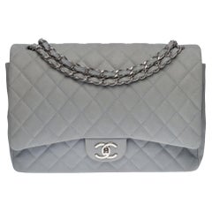 Chanel Timeless Maxi Jumbo Umhängetasche aus grauem gestepptem Kaviarleder, SHW