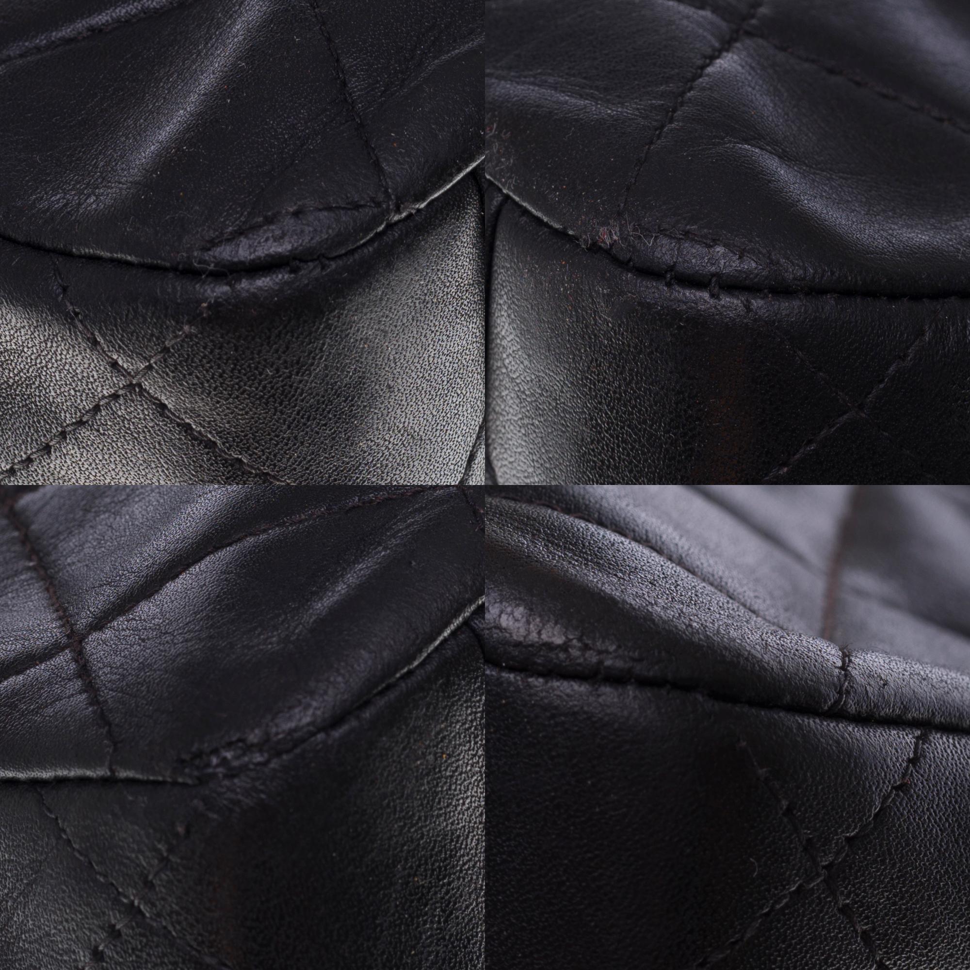 Chanel Timeless Maxi Jumbo single flap handbag in black quilted lambskin, GHW 4