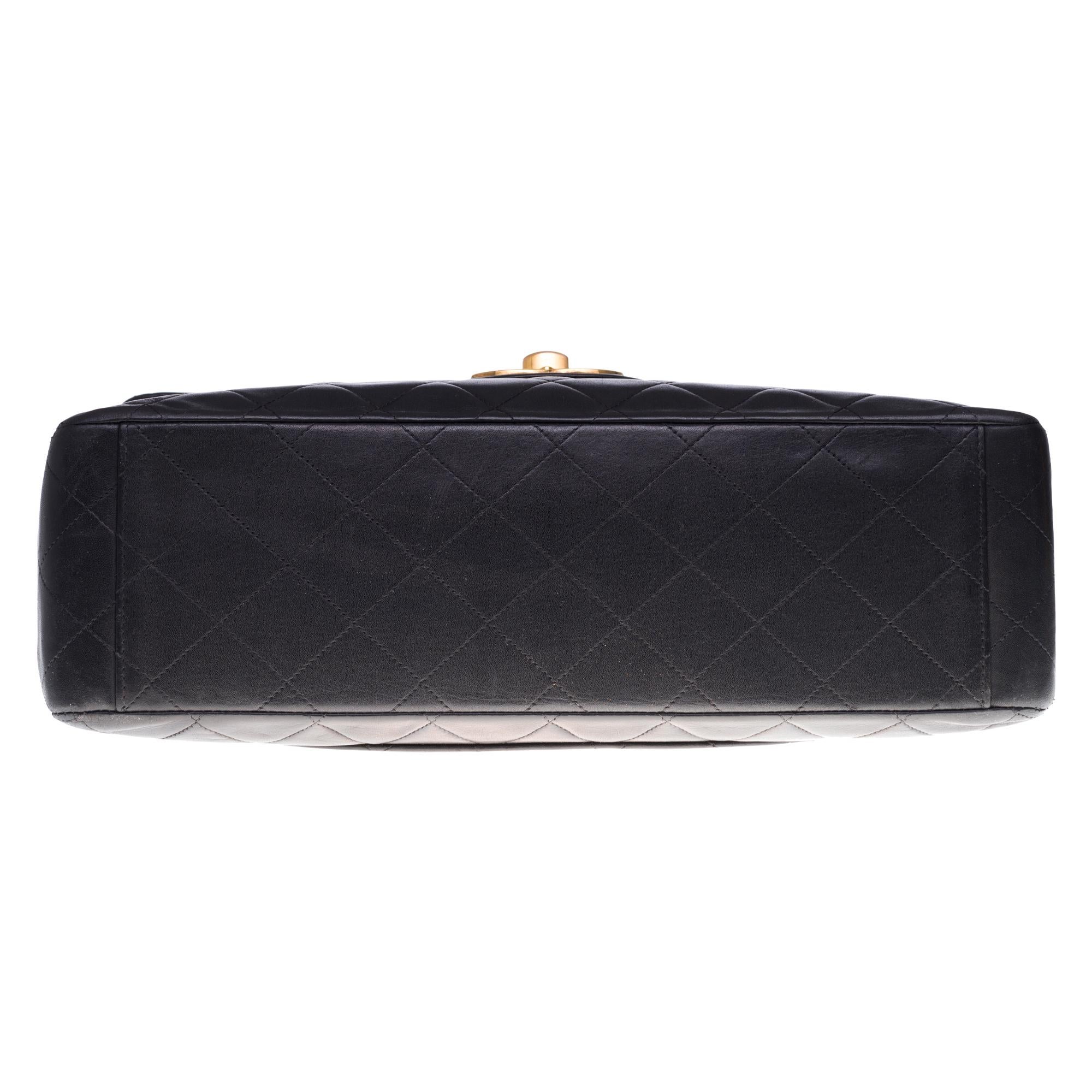 Chanel Timeless Maxi Jumbo single flap handbag in black quilted lambskin, GHW 3
