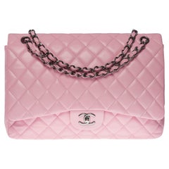 Chanel Timeless Maxi Jumbo single flap in Pink quilted lambskin leather, SHW