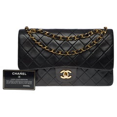 Chanel Timeless Medium 25cm double flap shoulder bag in black lambskin, GHW