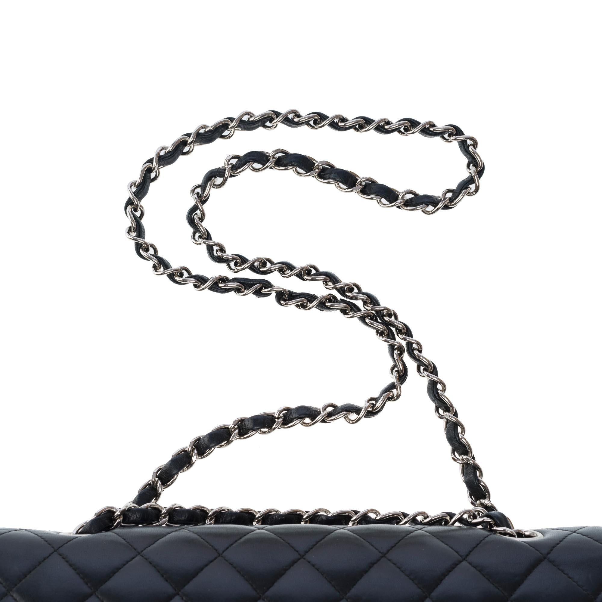 Chanel Timeless Medium 25cm double flap shoulder bag in black lambskin, SHW 6