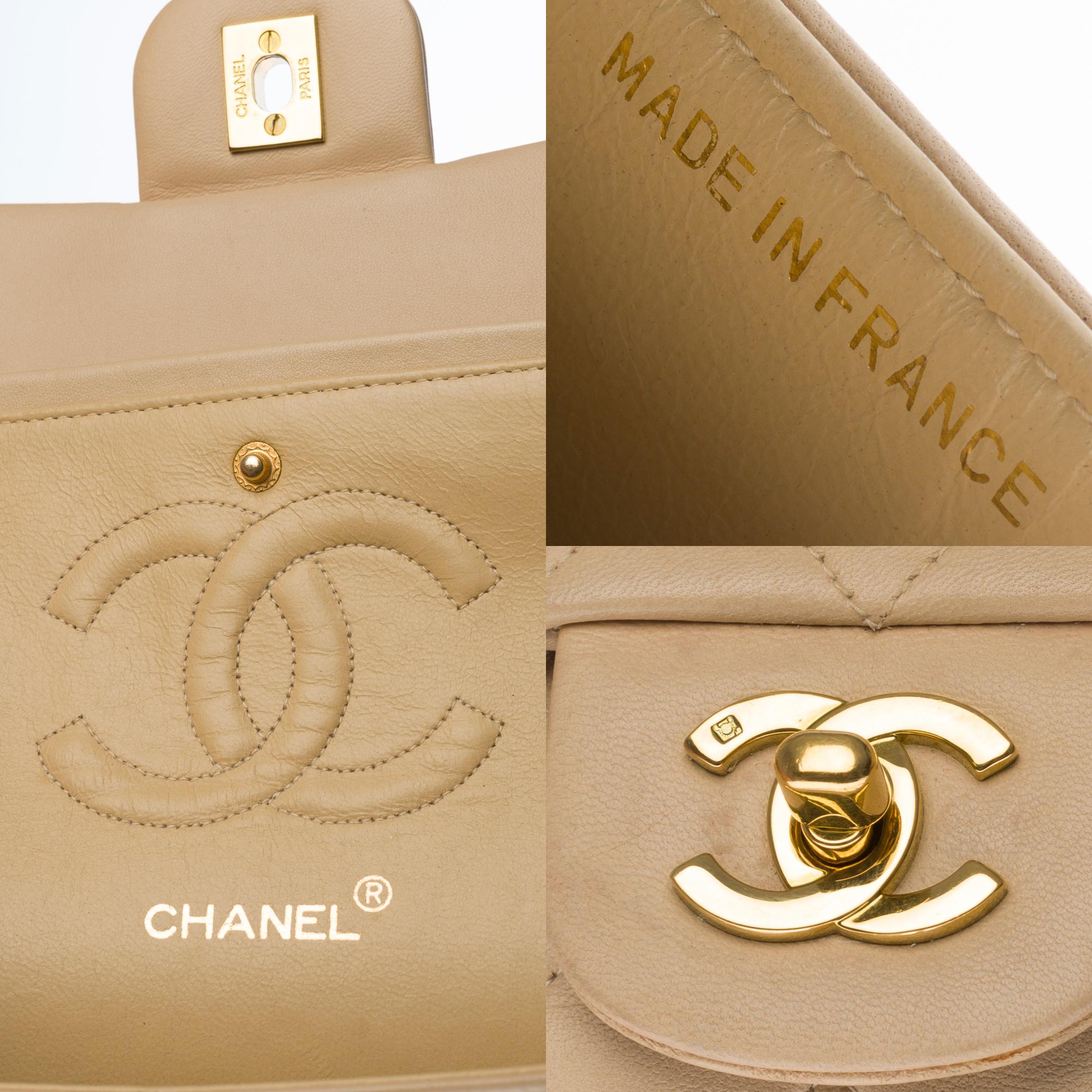 Chanel Timeless Medium double flap Shoulder bag in beige quilted leather, GHW 1