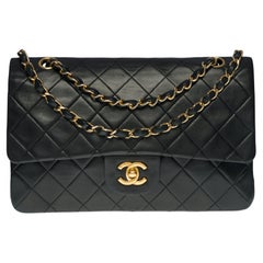 Chanel Timeless Medium double flap shoulder bag in black quilted lambskin, GHW