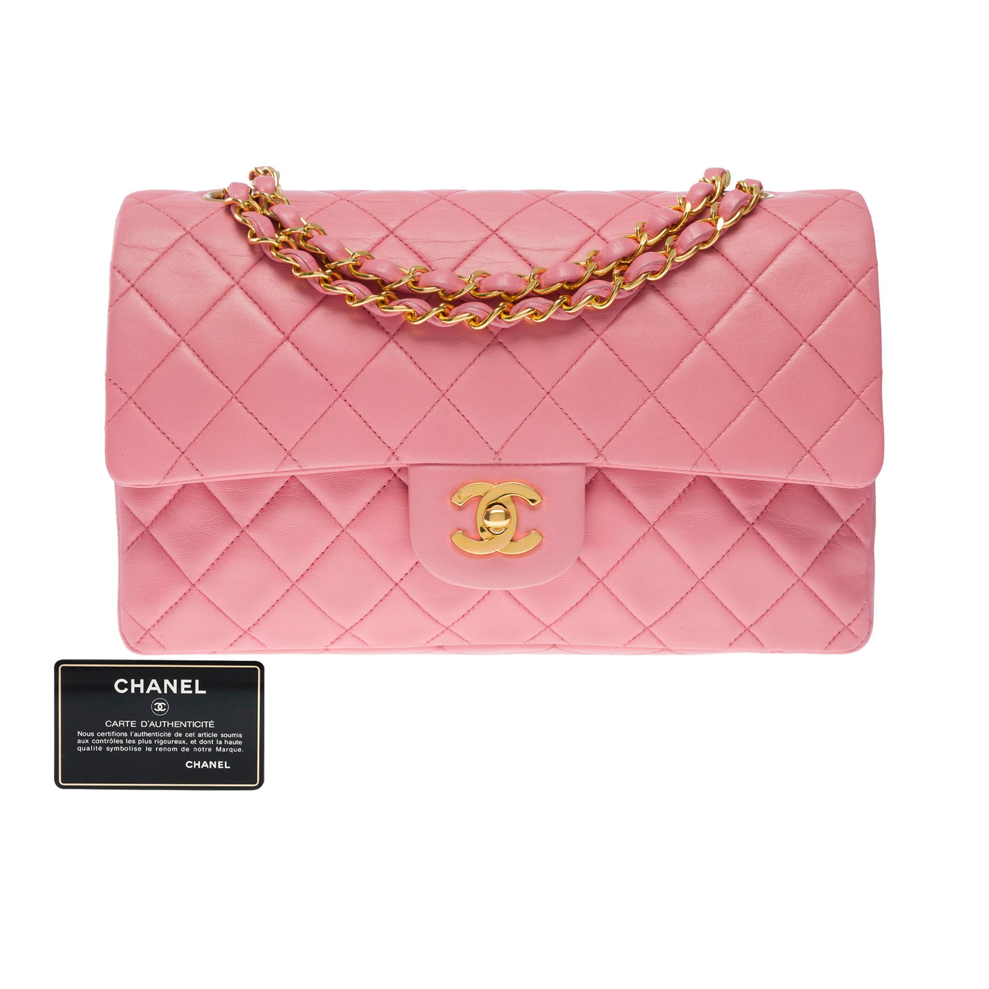 Chanel Timeless Medium double Flap shoulder bag in Pink quilted lambskin, GHW In Good Condition In Paris, IDF