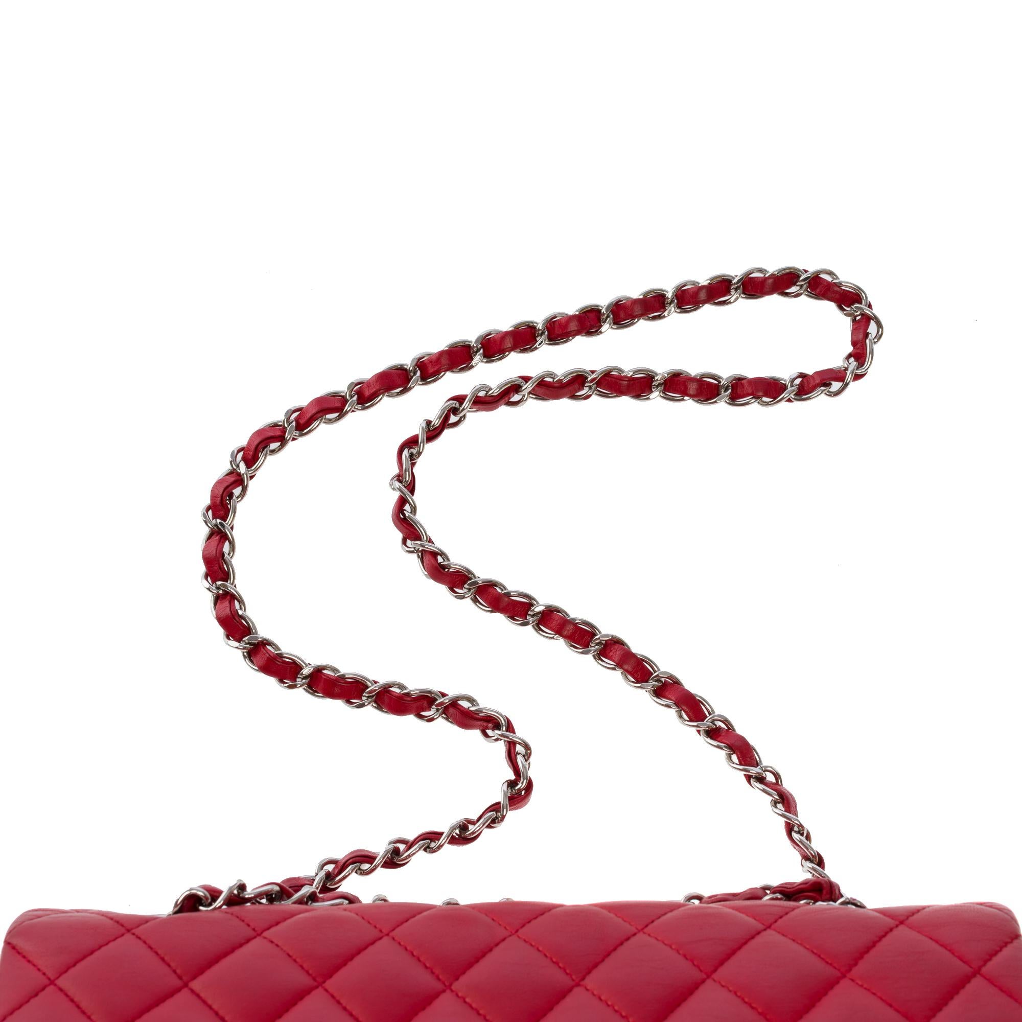 Chanel Timeless Medium double flap shoulder bag in Red lambskin leather, SHW For Sale 5