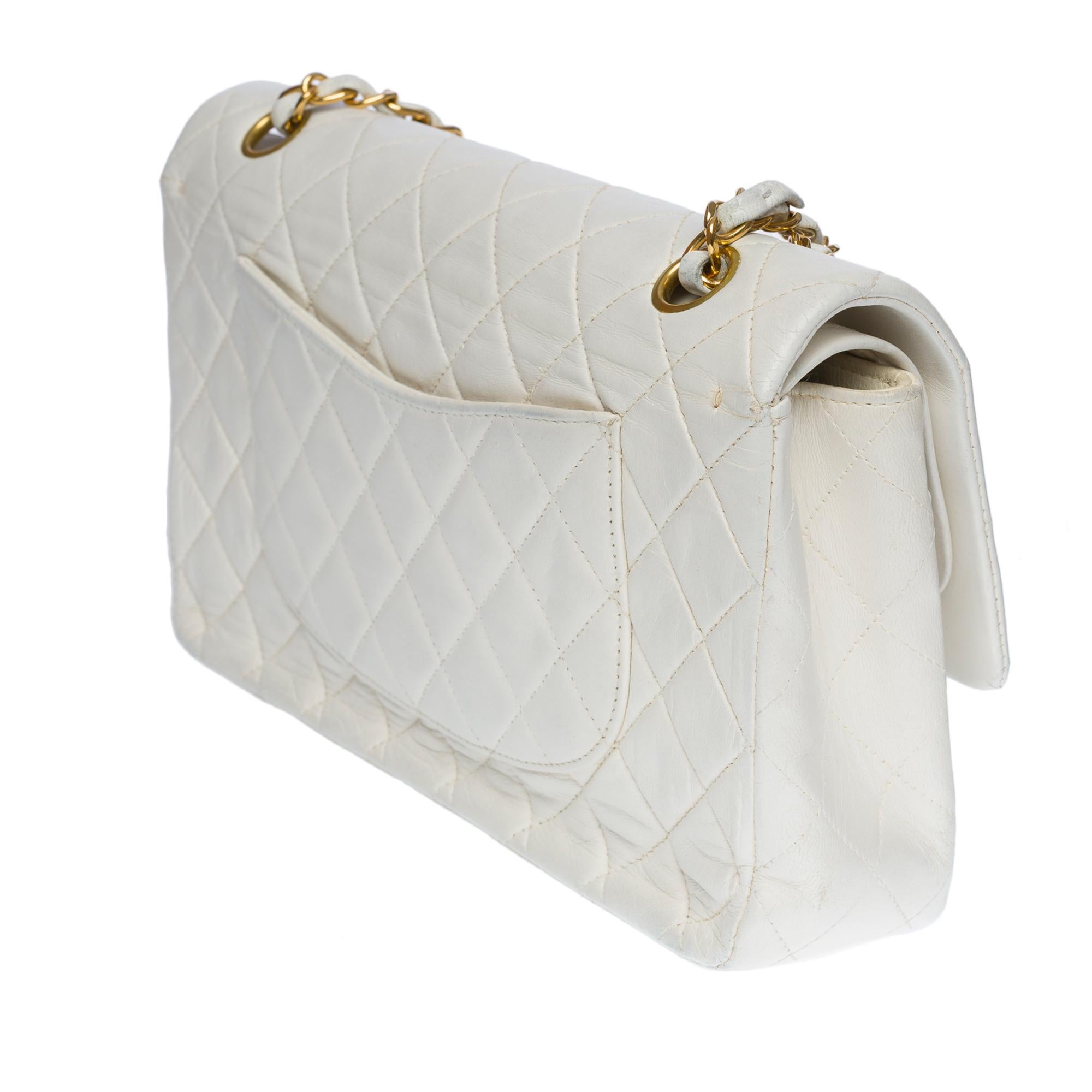 Chanel Timeless Medium double flap Shoulder bag in White quilted lambskin, GHW 1