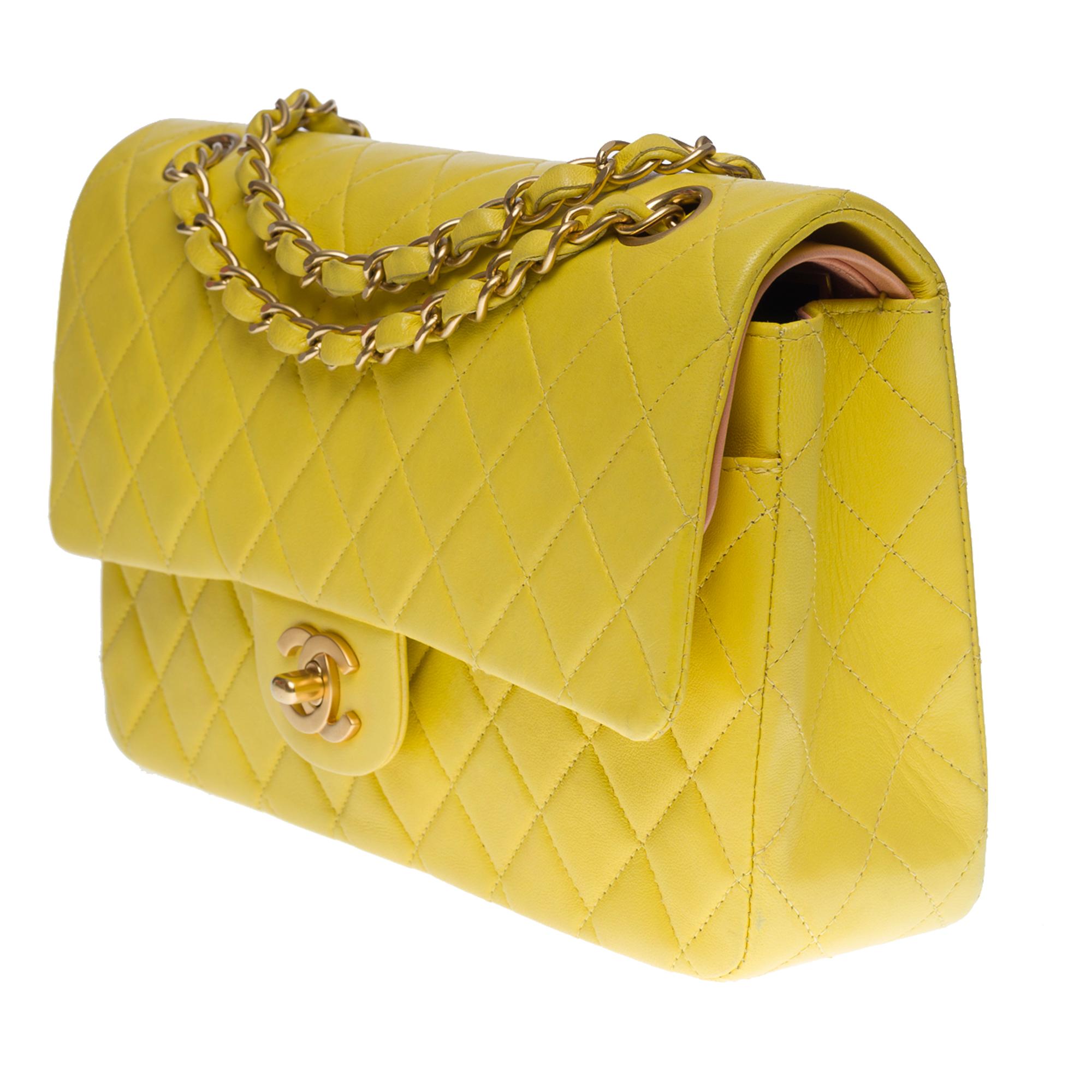 Women's Chanel Timeless Medium double flap shoulder bag in Yellow quilted lambskin , BGHW