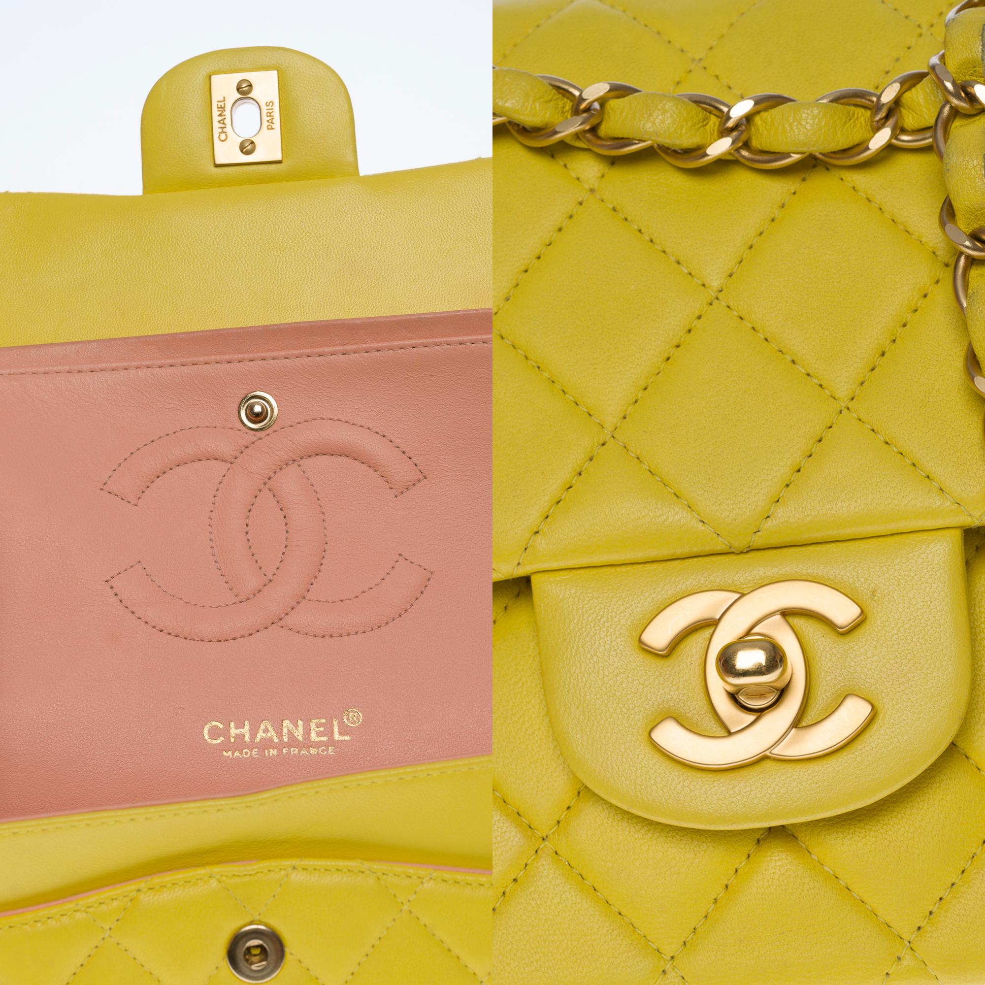 Chanel Timeless Medium double flap shoulder bag in Yellow quilted lambskin , BGHW 2
