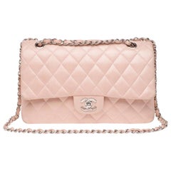 Chanel Timeless mittelgroße Handtasche aus rosa gestepptem Leder und silberner Hardware