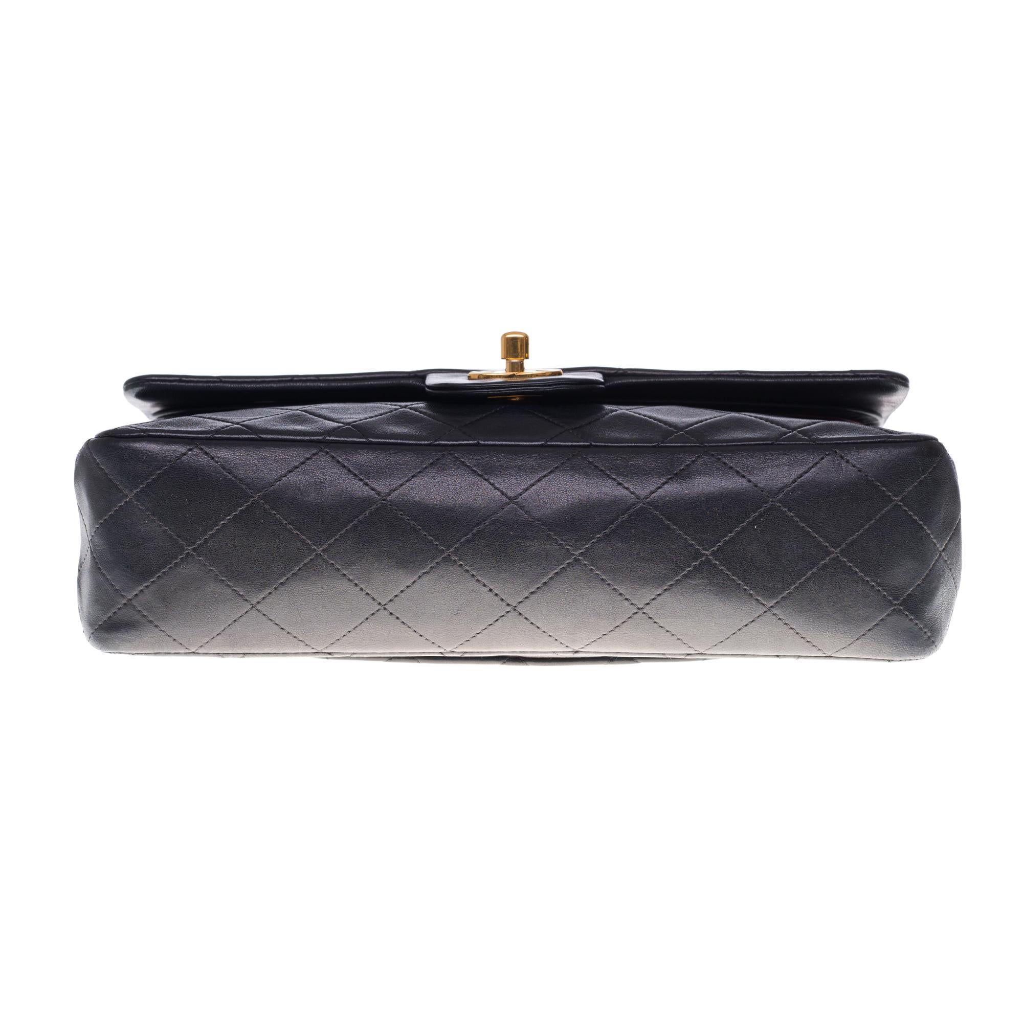 Chanel Timeless Medium Shoulder bag in black quilted leather and gold hardware 3