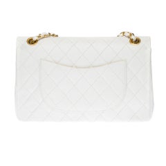 Chanel Timeless Medium Shoulder bag in black quilted leather and gold hardware