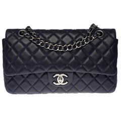Chanel Timeless Medium Shoulder bag in navy blue quilted leather and SHW