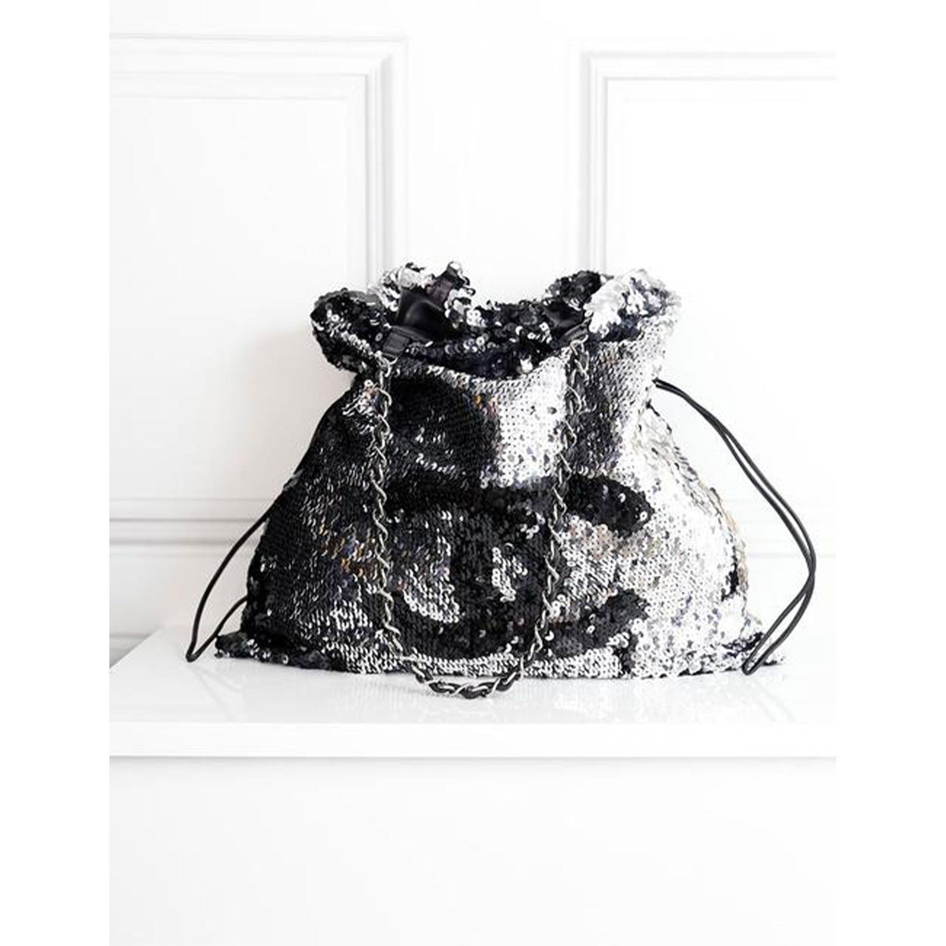 Chanel 2010 Metallic Pailletten CC Reversible Große Seltene Timeless Tote Bag im Angebot 3