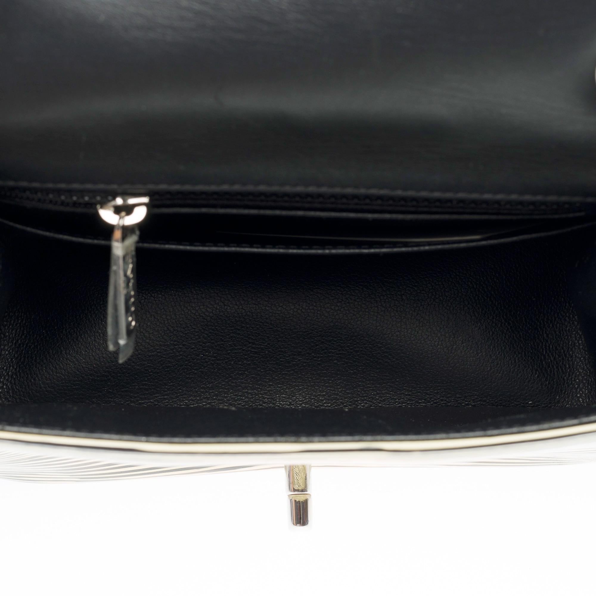 Borsa Chanel Timeless Mini Flap in vernice a righe gialle e nere, SHW in vendita 2