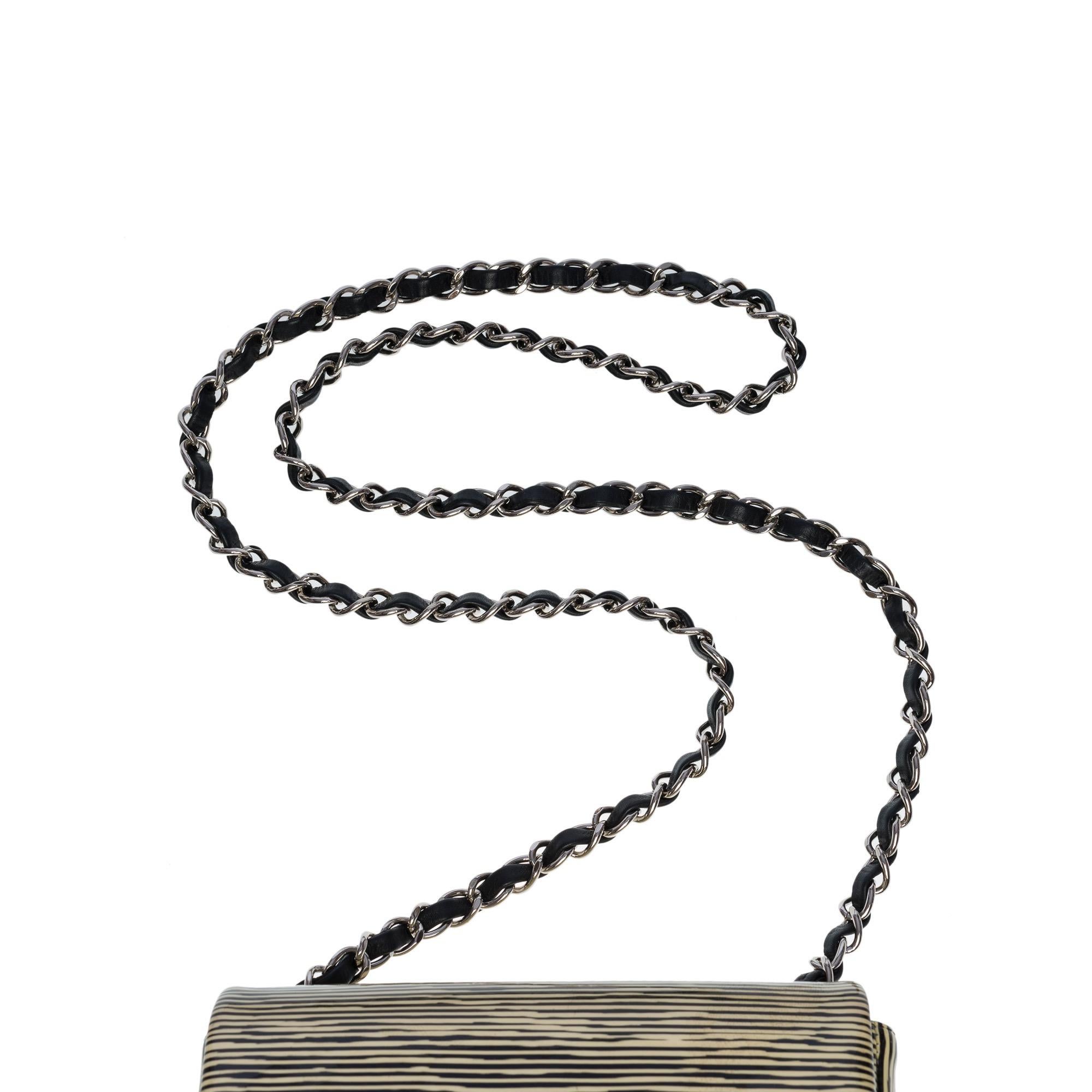 Borsa Chanel Timeless Mini Flap in vernice a righe gialle e nere, SHW in vendita 3