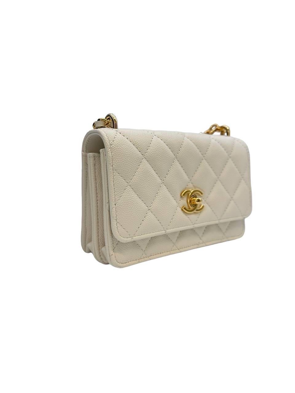 Chanel Timeless Mini Flap Charm Caviar Bianca Borsa A Tracolla  In Excellent Condition For Sale In Torre Del Greco, IT