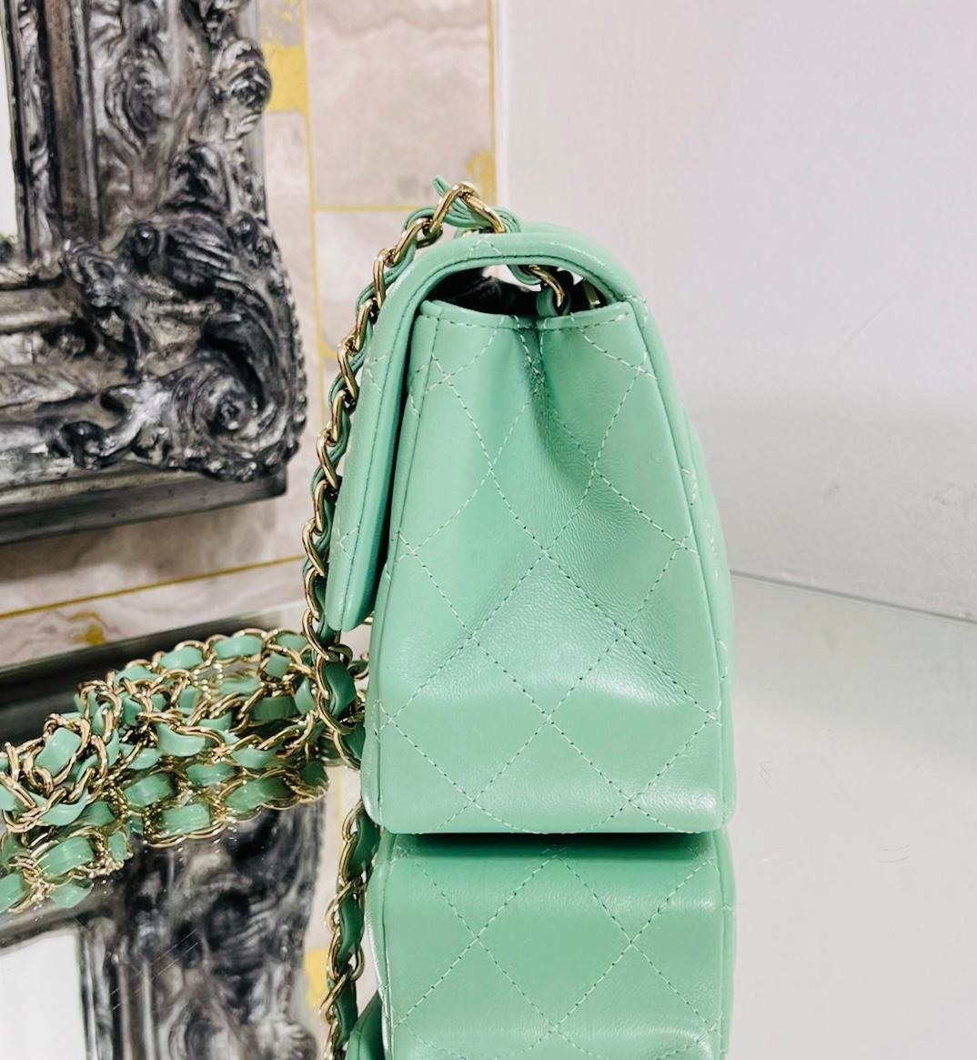 Chanel - Mini sac à rabat en cuir Timeless Excellent état à London, GB