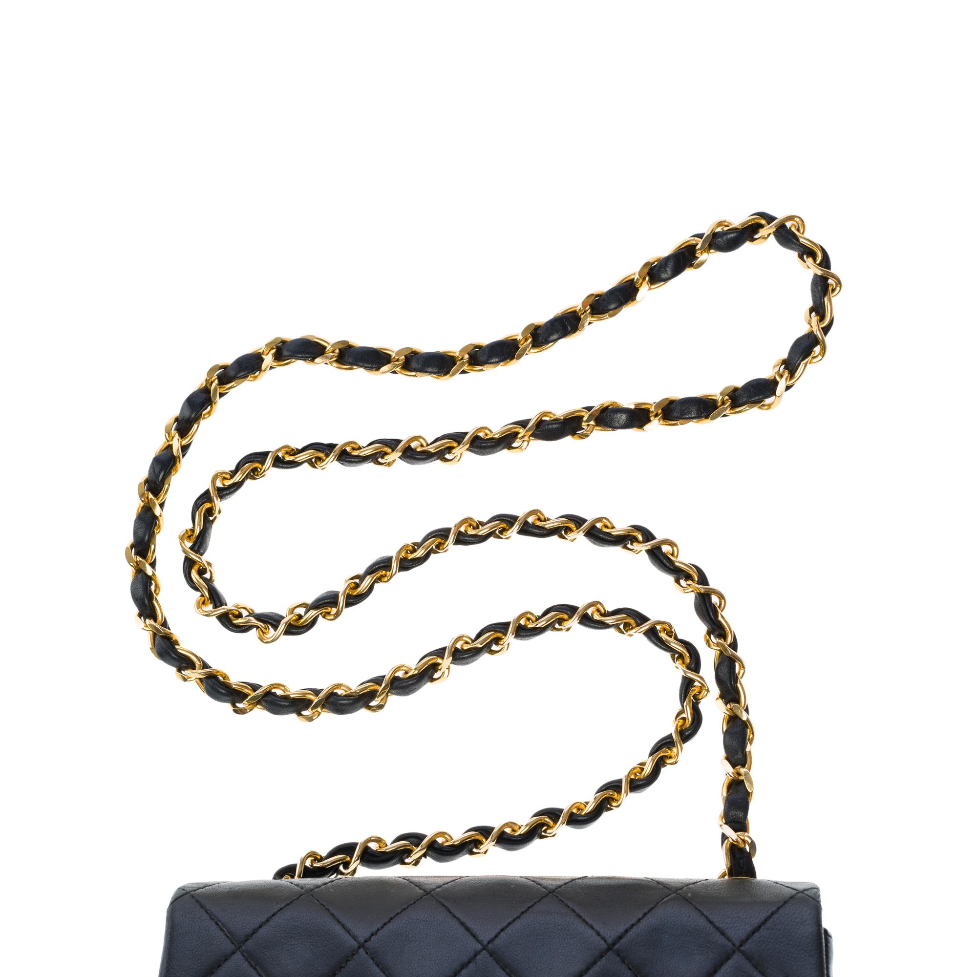 Borsa Chanel Timeless Mini con patta a tracolla in pelle di agnello trapuntata nera , GHW in vendita 5