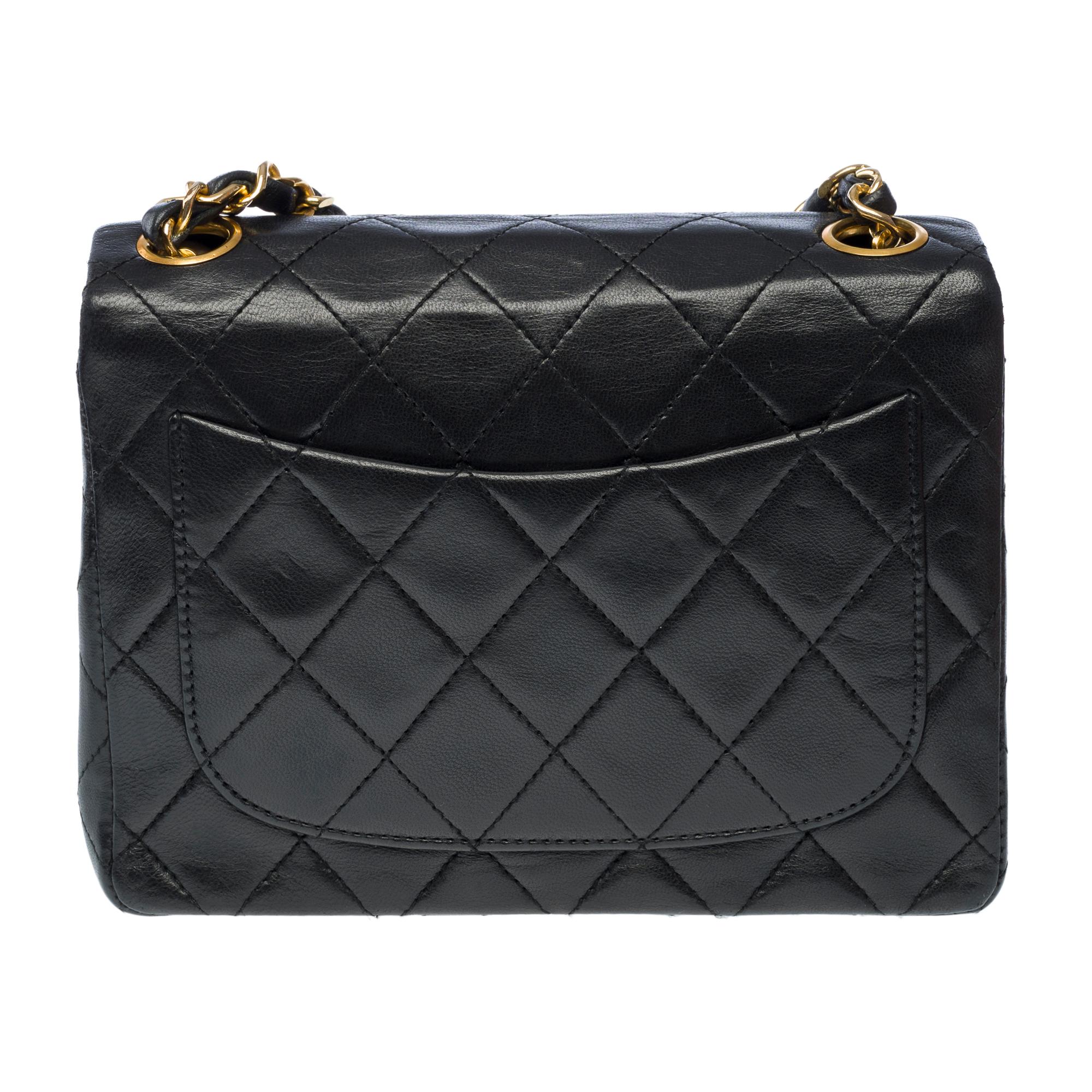 Borsa Chanel Timeless Mini con patta a tracolla in pelle di agnello trapuntata nera , GHW In condizioni buone in vendita a Paris, IDF