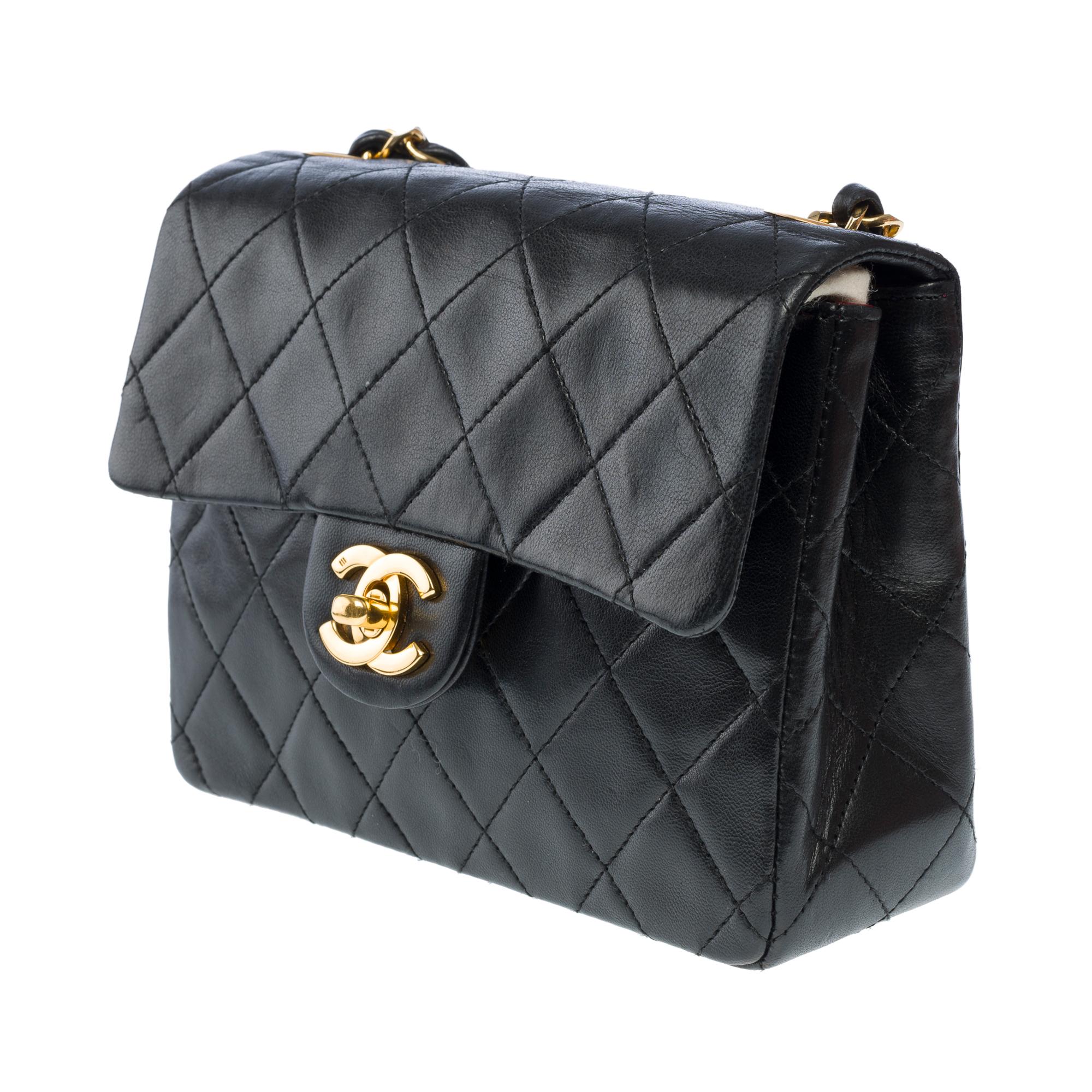 Donna Borsa Chanel Timeless Mini con patta a tracolla in pelle di agnello trapuntata nera , GHW in vendita