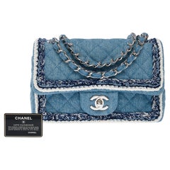 Bolso con solapa Chanel Timeless Mini en tejido vaquero con bordes trenzados, PHW